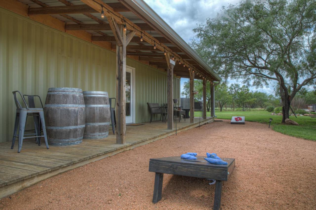 Vaughan W/Hot Tub And Grill Fredericksburg Exterior photo